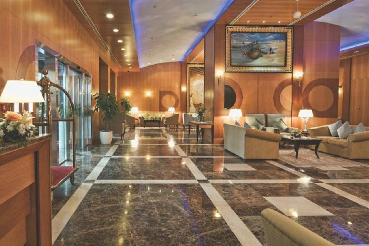 Wiseman Grand Hotel Doha Eksteriør billede Lobby
